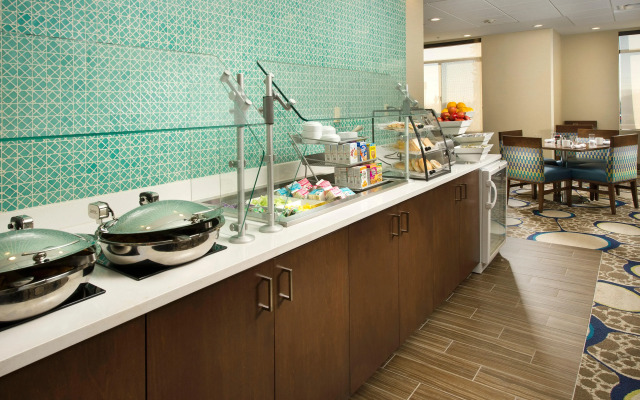Holiday Inn El Paso Airport by IHG