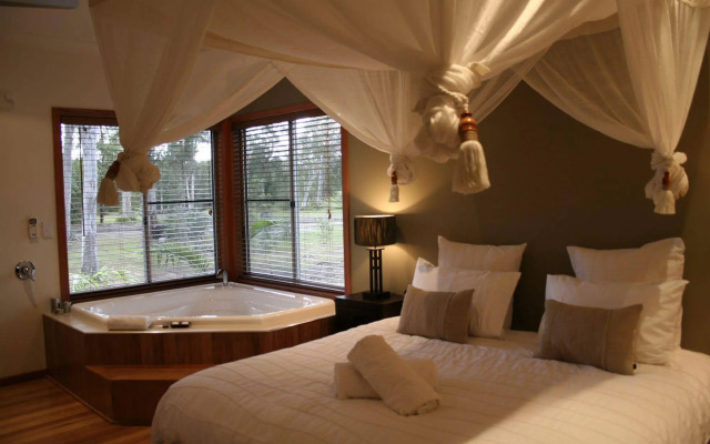 Lake Weyba Cottages