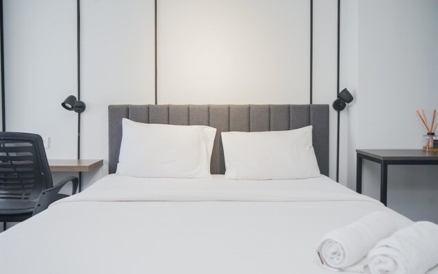 Warm And Simply Studio Room At Urbantown Serpong Apartment