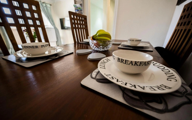 Bright and central 2 bedroom flat in Gibraltar