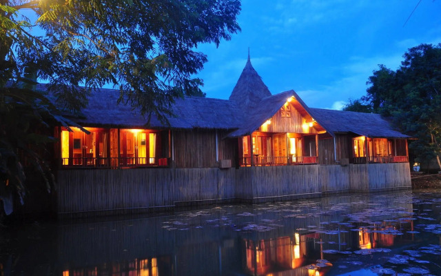 Vieng Tara Villa