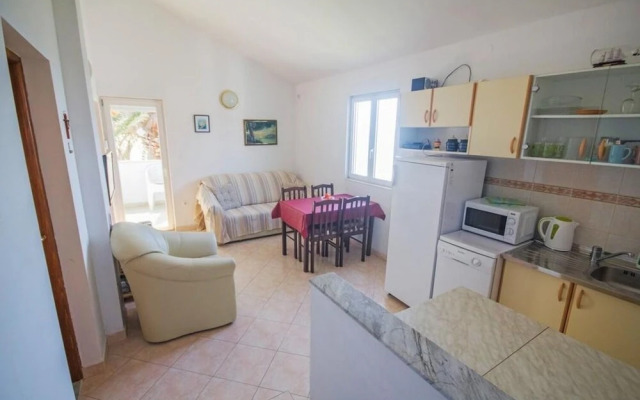 Teo - 8m From the sea & Parking - A3 Novi