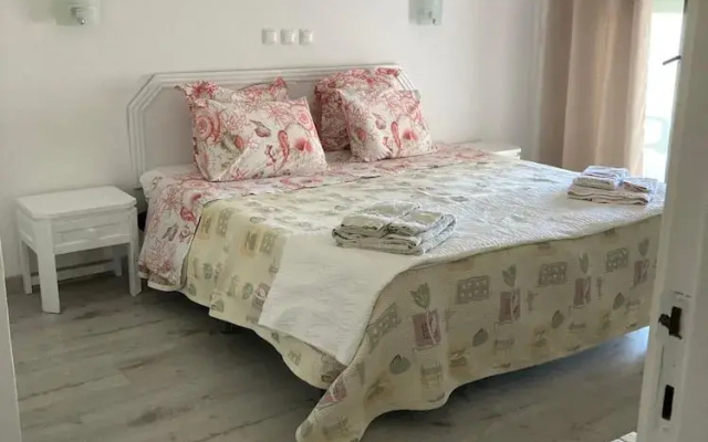 White Light Terrace Alvor Flat