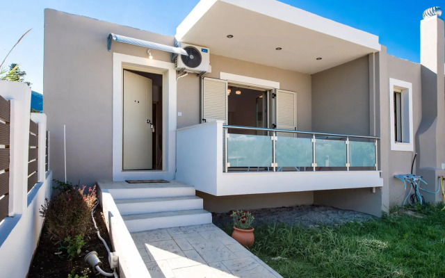 Bounatsa Studios & Apartments