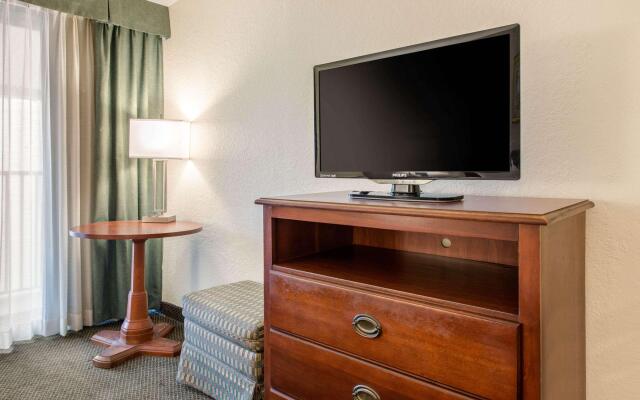 Quality Inn & Suites Tarpon Springs South
