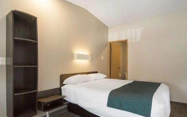 Motel 6 Saanichton, BC - Victoria Airport