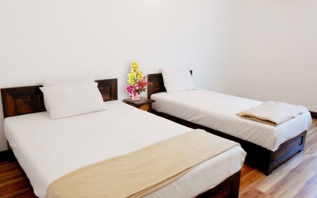 Yasaka Huong Sen Restaurant & Hotel