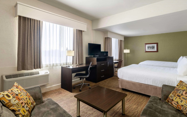 Best Western Pony Soldier Inn & Suites