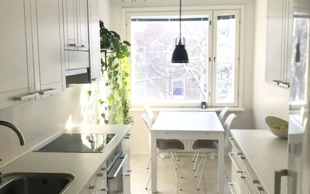 Avara keskusta asunto + oma ilmainen parkkipaikka