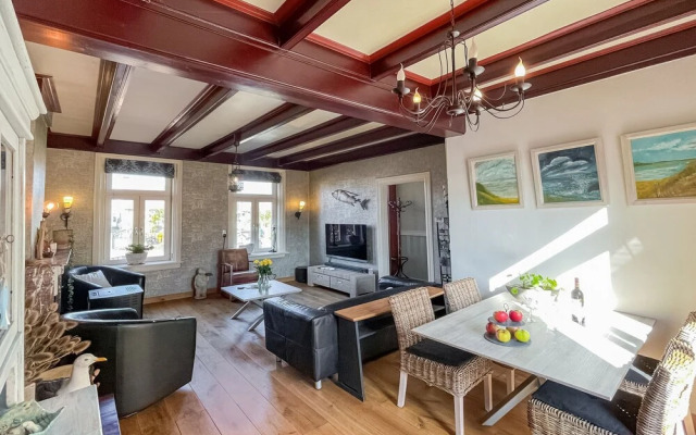 Beautiful Holiday Home in Kamperland Near the Beach