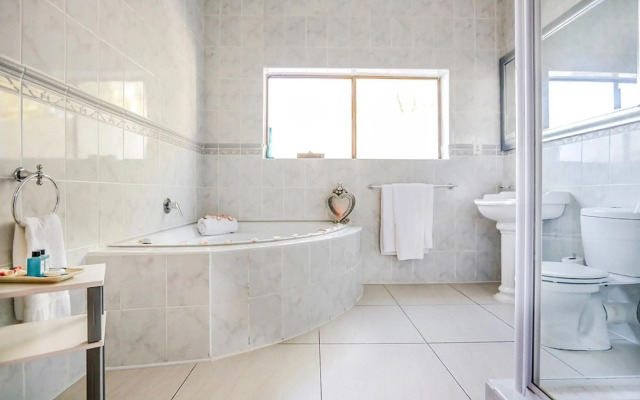 Misty Waves Boutique Hotel