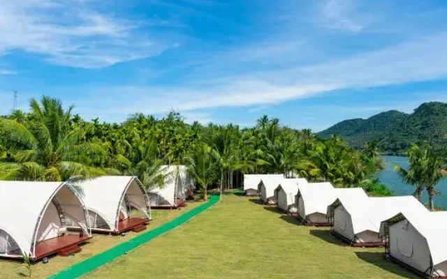 Sanya Haitang Bay Wilderness Pastoral Homestay Hi King Camp