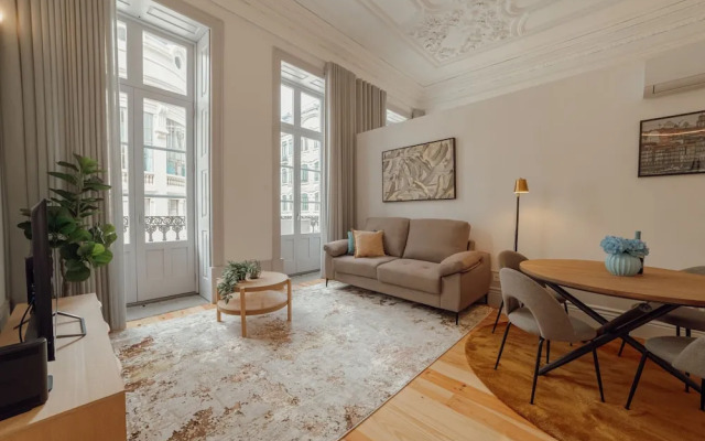 Heart OF Porto Apartment A by Vacationy