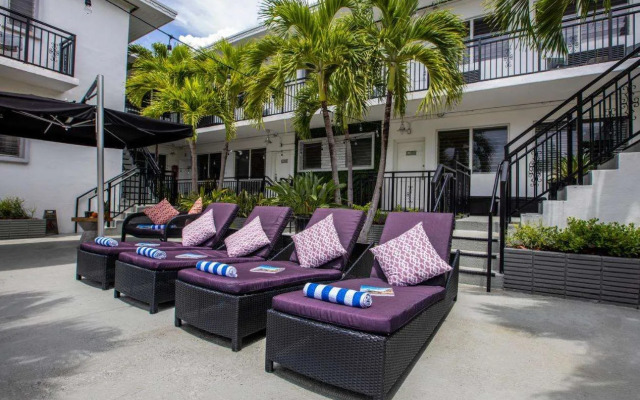 Beachside All Suites Hotel