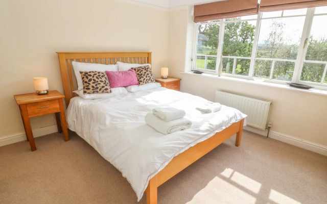 Eskholme Lodge