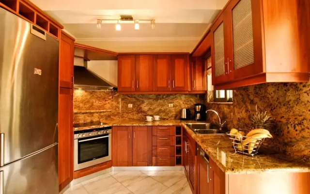 Superior Sea View Apartment