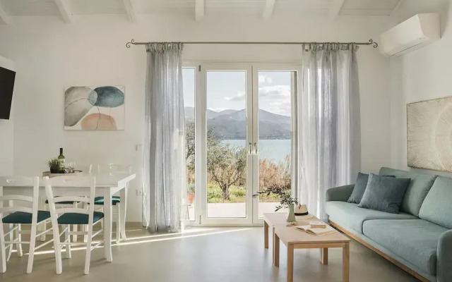 Apollonides Seafront Villa 1 “Aoede”