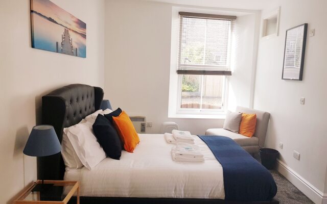 BlueOne Serviced Apartments-Sandon House