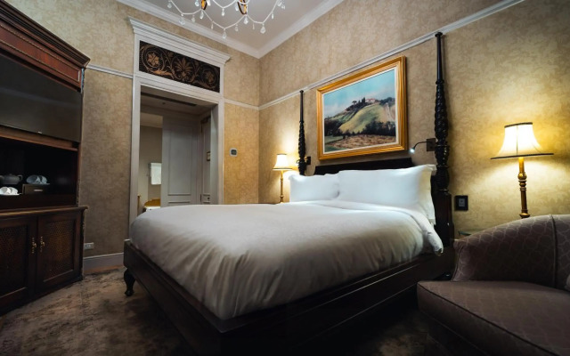 Palazzo Hotel