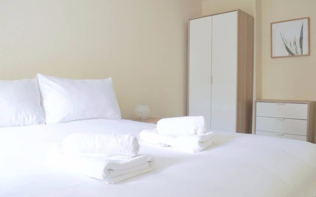 1 Bedroom Flat In Old Town