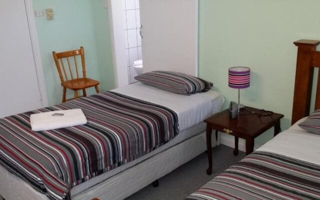 Warners Bay Hotel