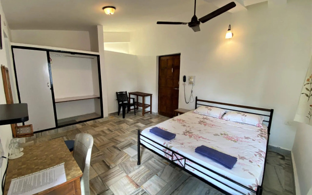 Peravel Beach Holiday Home