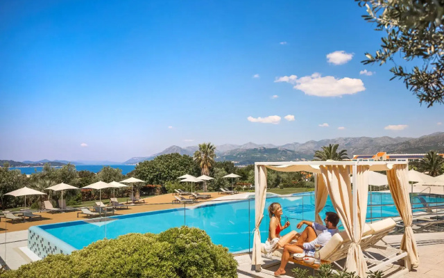 Отель Valamar Lacroma Hotel