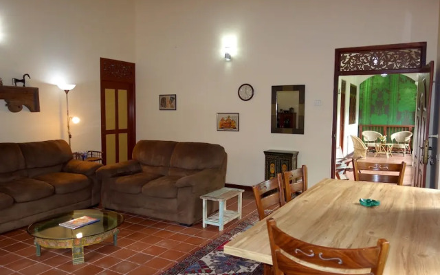 Manel Guesthouse
