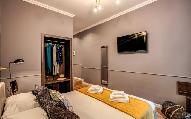 Tree Charme Parliament Boutique Hotel