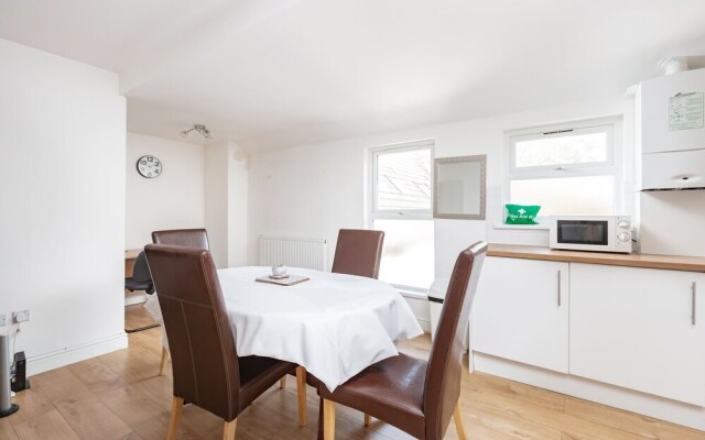 Gyllingeham Suite - Captivating 2BR in Gillingham