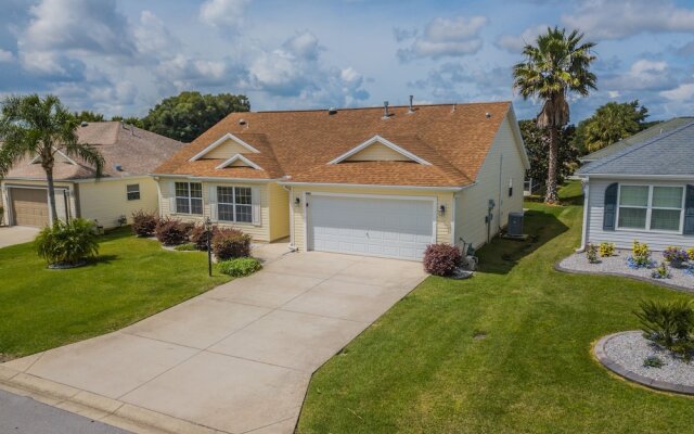 Limestone Avenue 1264 by White Pelican VR