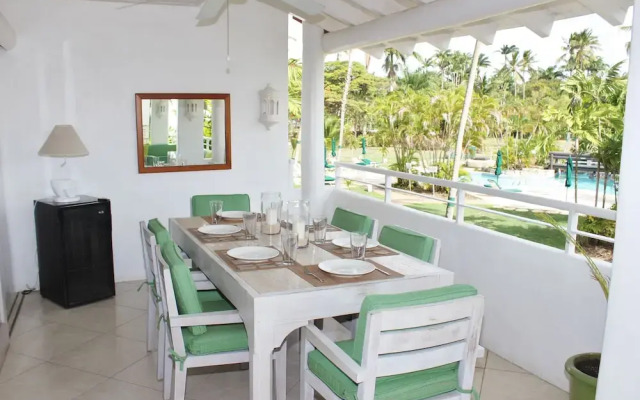 Glitter Bay Suites