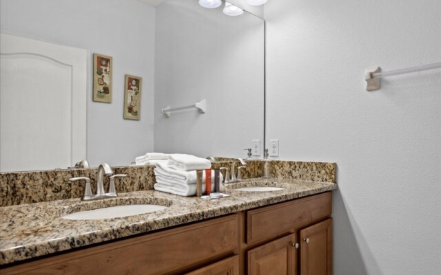 5 Bedrooms / 4 Bathrooms Paradise Palms (8981 CP), Kissimmee, US