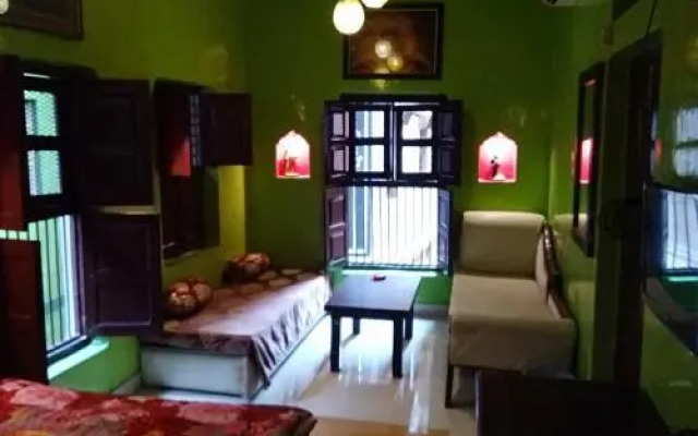 Shiva Guest House