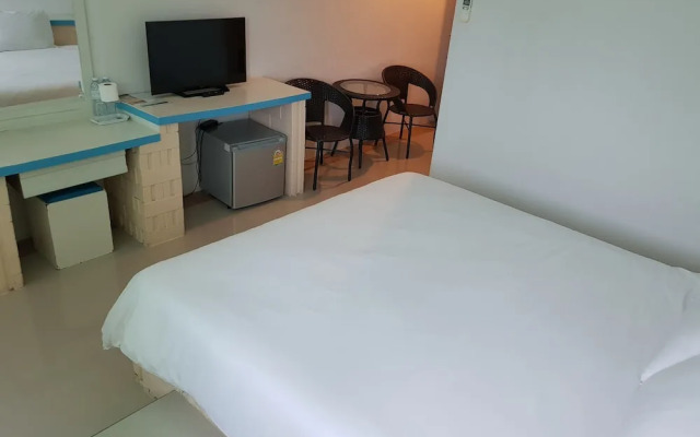 Prachuap Saam Ao Hotel