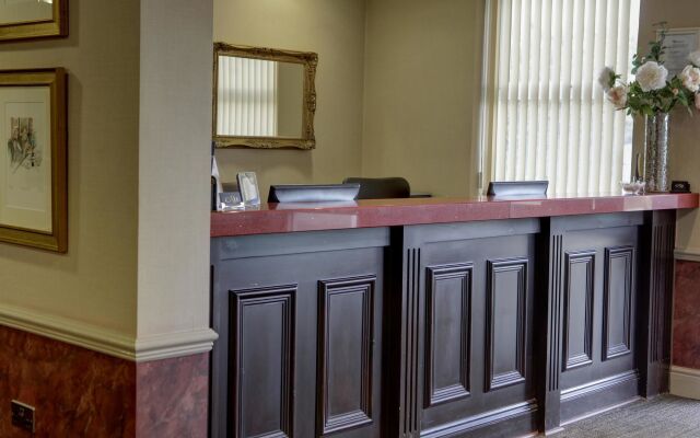 Ramada by Wyndham Cheltenham