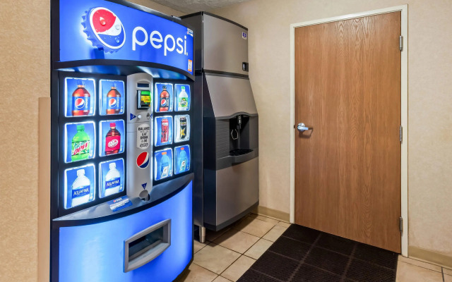 Comfort Suites Clackamas
