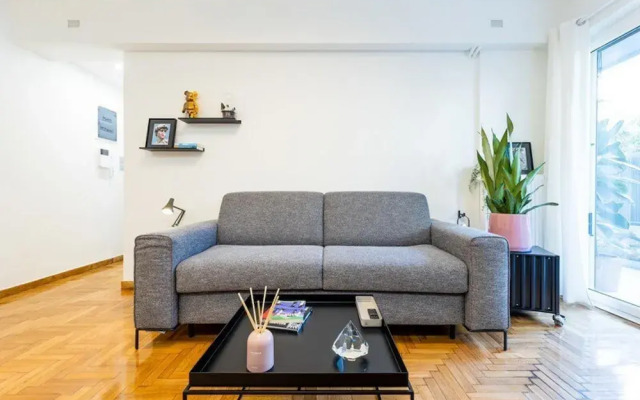 Bright and Stylish Apartment in Palaio Faliro