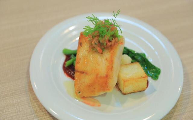 Kenenisa Plus International Hotel