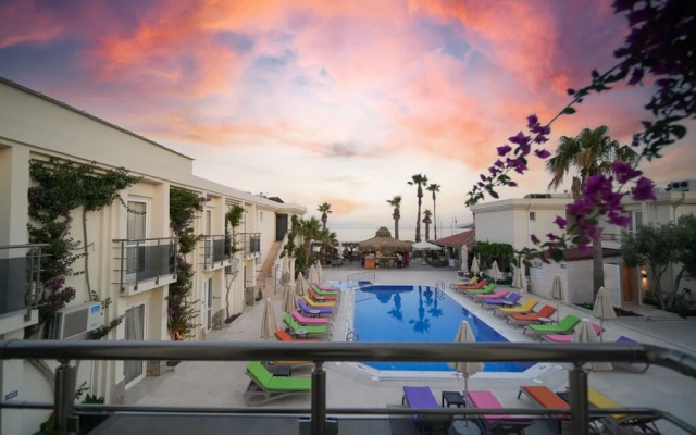Zuzuu Beach Hotel