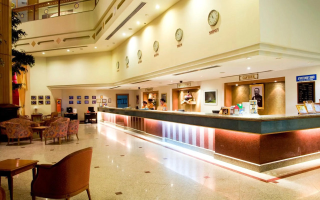 Thumrin Thana Hotel