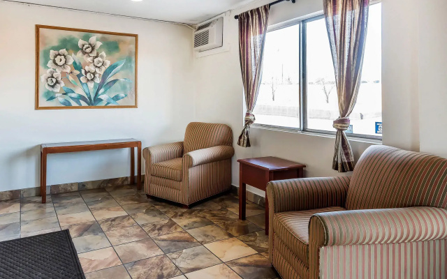 Rodeway Inn & Suites