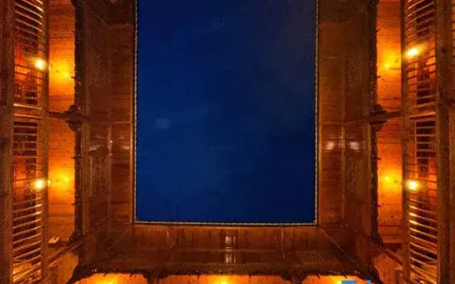 Yishanlou · Wanfeng Hidden Stay · Hui-style Design Vacation Apartment (Xingyi Wanfenglin)