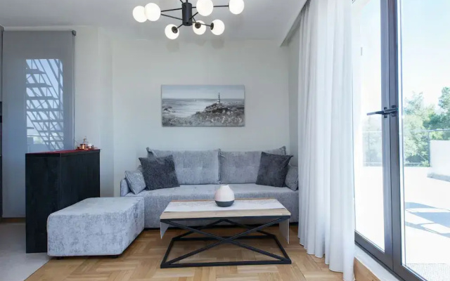 Marousi Modern Green Oasis with Balcony