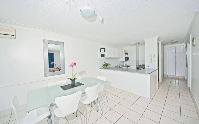 Burleigh Beach Tower