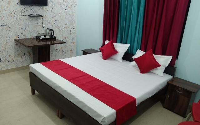 Hotel Anand Verse
