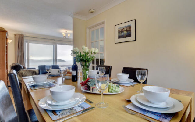 Holiday Home Oysters
