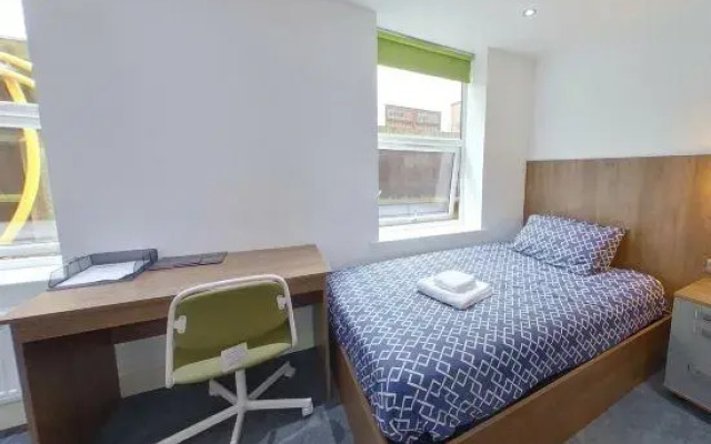 CovStays – Victoria House - Deluxe Studios in Coventry City Centre