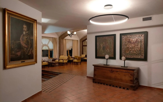 Parador De Benavente
