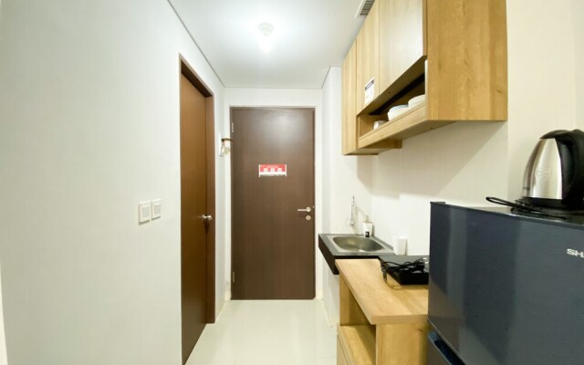 Chic And Cozy Studio Apartment At Transpark Juanda Bekasi